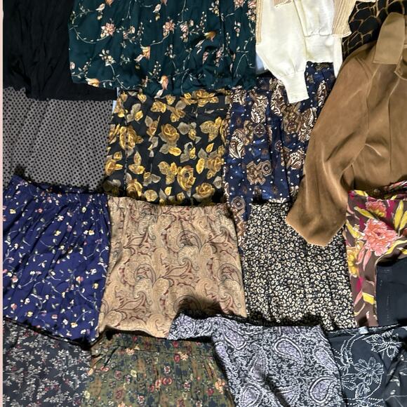 Vtg Women’s Cottagecore Fairy Grunge Lot Bundle Clothing L/XL 24 Pc Skirt Dress - Picture 4 of 14